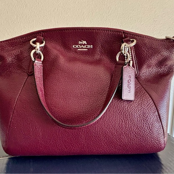 Coach Burgundy Kelsey Pebbled Leather Shoulder Bag w/ Strap